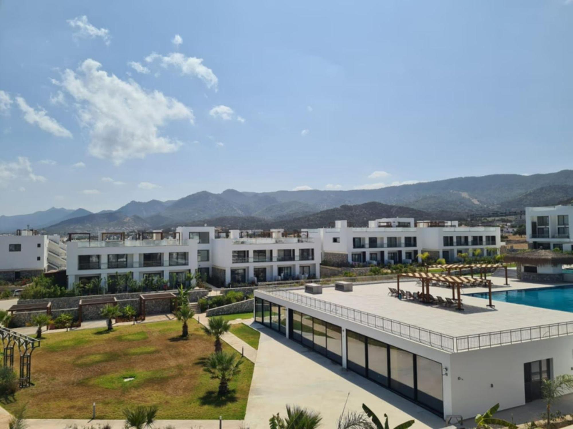 Beachfront Penthouse Studio Apartment, Eco Wellness Resort, Heated Pool Кіренія Екстер'єр фото